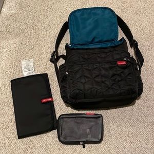 EUC Skip Hop Forma Backpack/Diaper Bag - w/ changing pad and mesh interior pouch